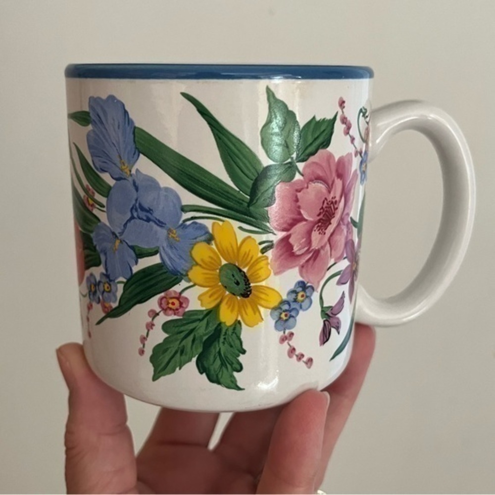 Vintage 1991 Flowers Inc. Balloons Floral Garden Mug Blue Interior